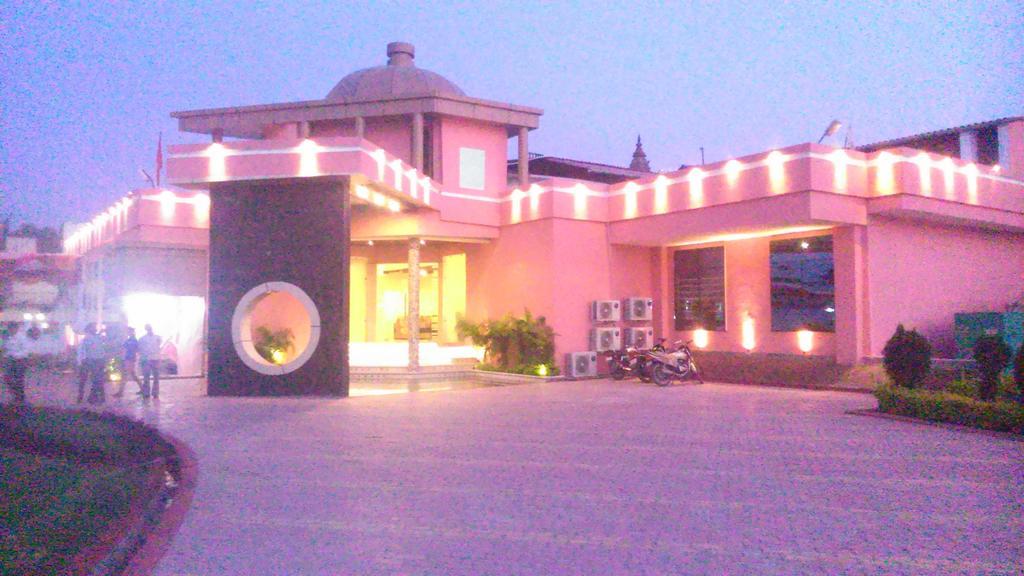 Hardik Resort Orchha Esterno foto